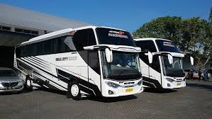 Sewa Medium Bus Jogja – Bis ukuran menengah yang nyaman untuk perjalanan grup atau wisata di Yogyakarta
