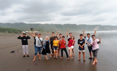 Outing Belviu Hotel Bandung ke Jogja - 3 Kloter Perjalanan Wisata Seru | Liburan Jogja Kegiatan outing Belviu Hotel Bandung ke Jogja dalam 3 kloter, menikmati pengalaman wisata Jogja yang menyenangkan dengan destinasi menarik.