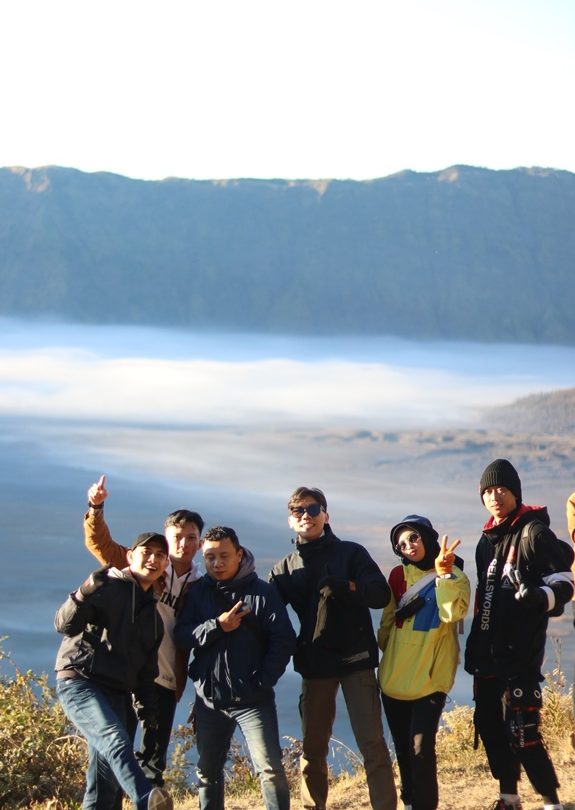 Perjalanan privat trip dari Jogja ke Bromo, pengalaman wisata eksklusif menikmati keindahan alam dan petualangan seru.